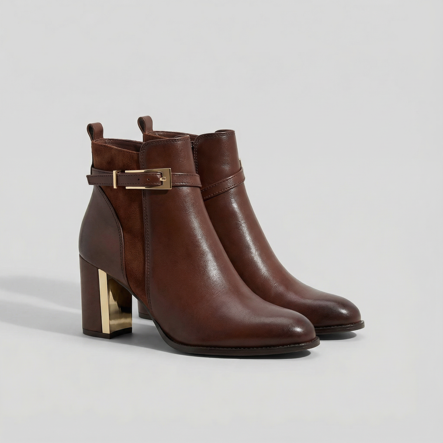 LÉORA Clara — Bottines en cuir à talon or